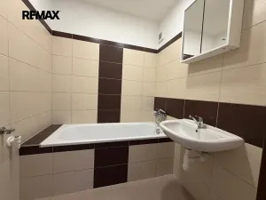 Pronájem bytu 3+1, Břeclav, Na Valtické, 66 m2