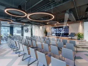 Pronájem kanceláře, Praha - Holešovice, Pod dráhou, 700 m2
