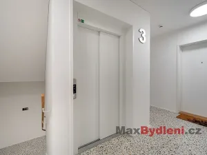 Pronájem bytu 1+kk, Liberec, Polní, 35 m2