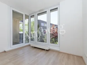 Prodej bytu 2+kk, Praha - Žižkov, Na Vackově, 53 m2