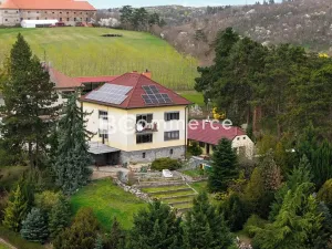Prodej vily, Dolní Kounice, Zámecká, 270 m2