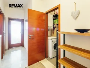 Prodej bytu 1+kk, Nupaky, Za Hotelem, 52 m2