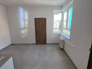 Pronájem bytu 2+kk, Brno, Štefánikova, 33 m2