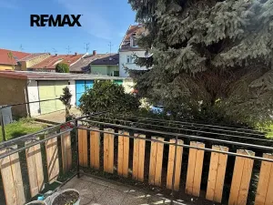 Prodej bytu 2+1, Břeclav, Denisova, 68 m2