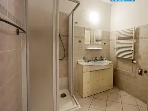 Pronájem bytu 1+kk, Plzeň - Doubravka, Moravská, 44 m2