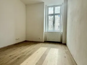 Pronájem bytu 2+kk, Plzeň, Klatovská třída, 50 m2