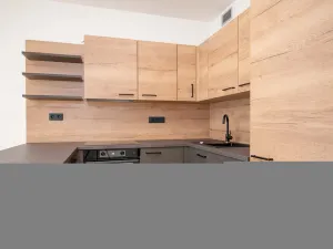Pronájem bytu 2+kk, Praha - Vysočany, Smržových, 55 m2