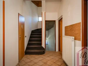 Prodej rodinného domu, Dobrovice, 219 m2
