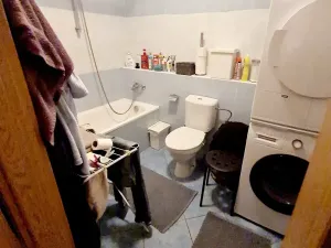 Pronájem bytu 2+kk, Praha - Vysočany, Kabešova, 60 m2