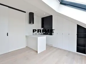 Pronájem bytu 1+kk, Praha - Vinohrady, náměstí Jiřího z Poděbrad, 39 m2