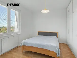 Prodej bytu 3+1, Vestec, Na Suchých, 84 m2