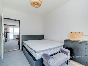 Pronájem bytu 2+1, Praha - Žižkov, Pod lipami, 52 m2