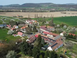 Prodej pozemku pro bydlení, Skuhrov, 984 m2