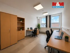 Pronájem kanceláře, Pardubice - Staré Čívice, Přeloučská, 140 m2