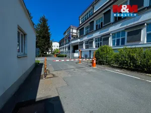 Pronájem kanceláře, Praha - Letňany, Beranových, 311 m2