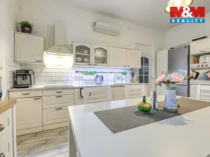 Prodej rodinného domu, Zahrádka, 300 m2