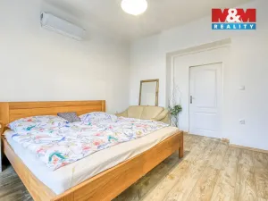 Prodej rodinného domu, Zahrádka, 300 m2