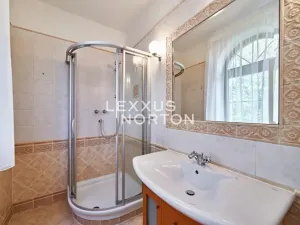 Pronájem vily, Praha - Nebušice, Nebušická, 270 m2