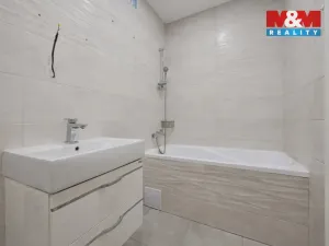 Prodej bytu 2+kk, Žďár nad Sázavou - Žďár nad Sázavou 4, Wolkerova, 70 m2
