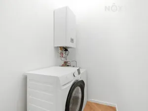 Pronájem bytu 2+kk, Praha - Vinohrady, Velehradská, 44 m2
