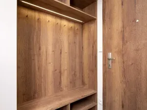 Pronájem bytu 1+kk, Praha - Kobylisy, Klecanská, 25 m2