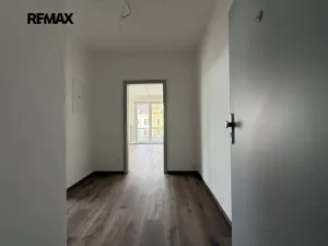 Pronájem bytu 1+kk, Dobřany, 38 m2