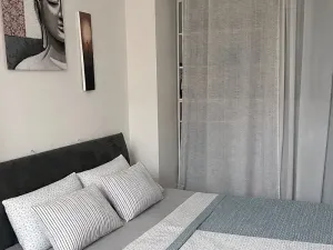 Pronájem bytu 2+kk, Praha - Bubeneč, Korunovační, 36 m2