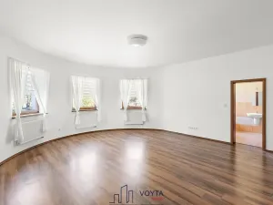 Prodej vily, Nová Role, 347 m2