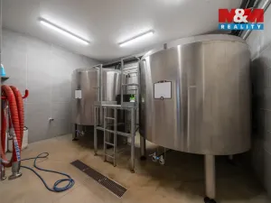 Prodej obchodního prostoru, Olomouc - Nemilany, 600 m2