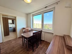 Pronájem bytu 3+1, Hrušovany u Brna, Sídliště, 72 m2