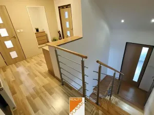 Prodej rodinného domu, Radonice, 200 m2