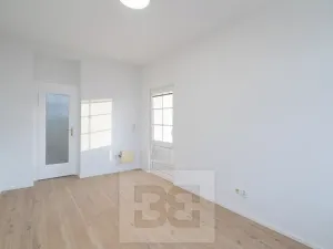 Pronájem bytu 3+1, Praha - Libeň, Na stráži, 110 m2