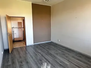 Pronájem kanceláře, Havířov, Hornosušská, 18 m2