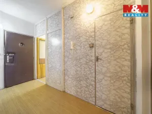 Prodej bytu 3+1, Karlovy Vary - Stará Role, Fibichova, 66 m2