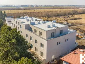 Prodej bytu 1+kk, Praha - Satalice, Za Novákovou zahradou, 33 m2