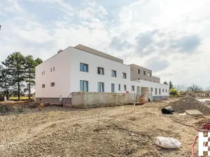 Prodej bytu 1+kk, Praha - Satalice, Za Novákovou zahradou, 32 m2