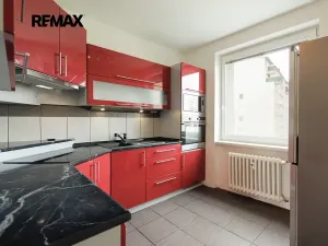 Prodej bytu 3+1, Praha - Letňany, Místecká, 68 m2