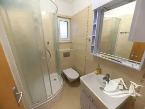 Prodej vícegeneračního domu, Jasenice, Chorvatsko, 185 m2