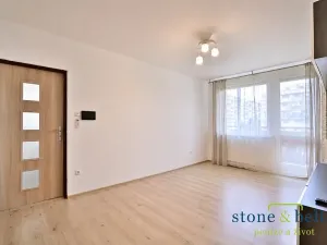 Pronájem bytu 2+kk, Praha - Kamýk, Smotlachova, 43 m2