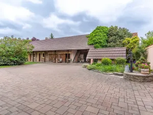 Prodej rodinného domu, Bříství, 375 m2