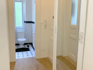 Pronájem bytu 2+1, Praha - Nové Město, Rumunská, 64 m2
