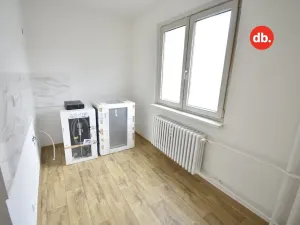 Prodej bytu 3+1, Karlovy Vary, Sokolovská, 71 m2