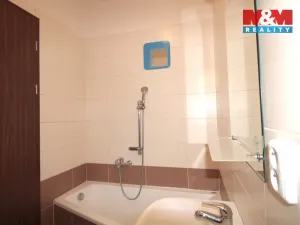 Pronájem bytu 1+kk, Kolín, Roháčova, 29 m2