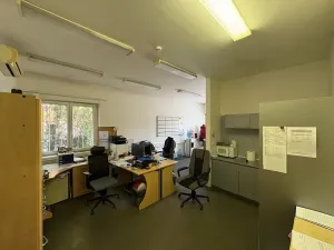 Pronájem výrobních prostor, Praha - Horní Počernice, Náchodská, 634 m2