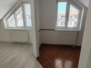 Pronájem bytu 1+1, Lanškroun, Kežmarská, 34 m2