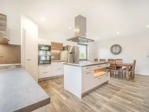 Prodej rodinného domu, Cvrčovice, Školní, 147 m2