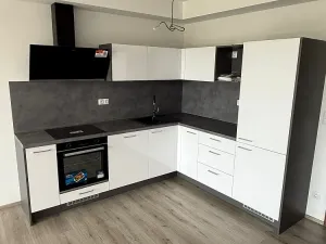 Pronájem bytu 1+kk, Pardubice - Zelené Předměstí, Pod Vinicí, 38 m2