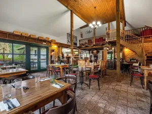 Prodej komerční nemovitosti, Stříbrná Skalice, 1700 m2
