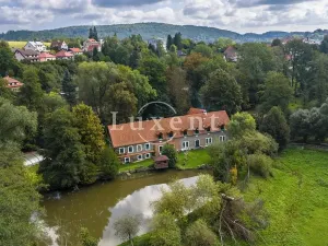Prodej komerční nemovitosti, Stříbrná Skalice, 1700 m2