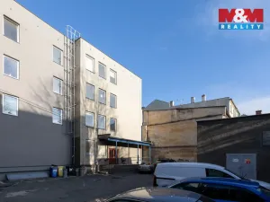 Prodej kanceláře, Bruntál, nám. Míru, 720 m2